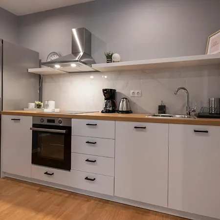 Athenian Center Appartement *